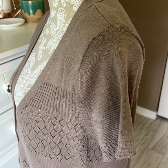 l.N. Studio button down knit top, M • - Picture 5 of 8